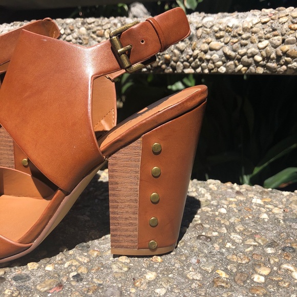 ❌SOLD❌ NEW Block Heels - Picture 3 of 7